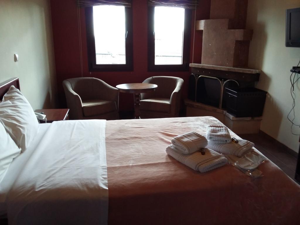 Voreas Hotel Káto Loutrákion Værelse billede